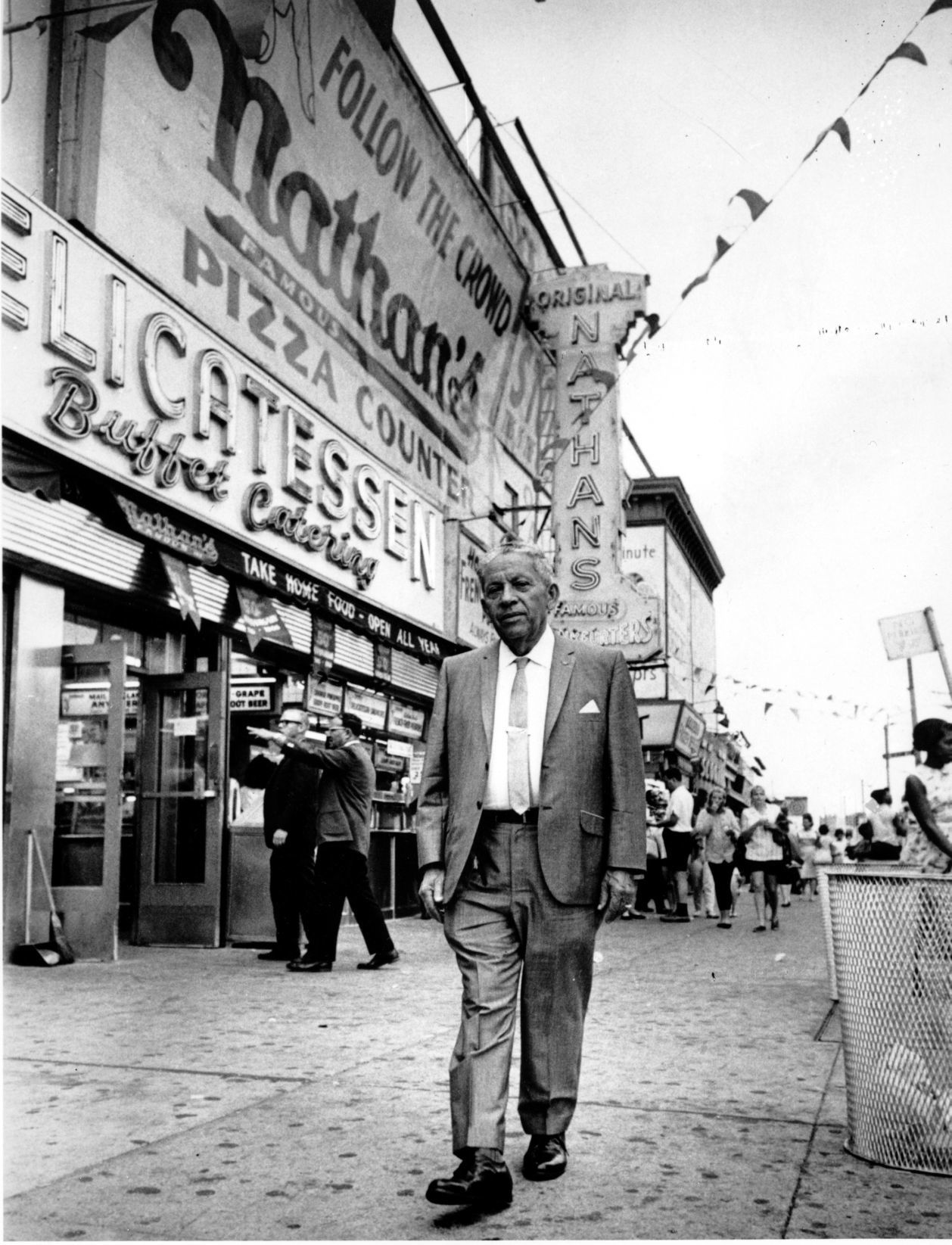 1966: Nathan's Famous